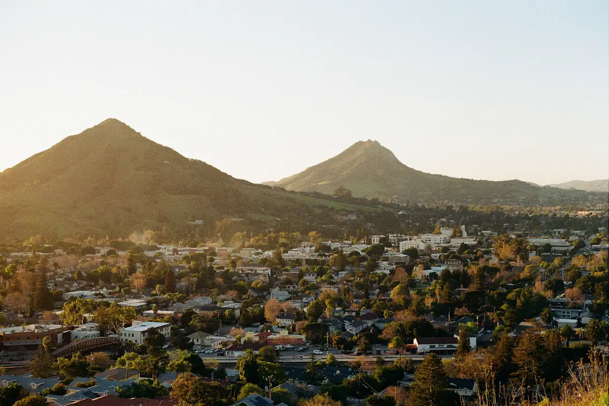 Residential neighborhoods of San Luis Obispo with the Morros behind
